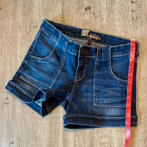 Kut From the Kloth Shorts - Picture 5 of 8